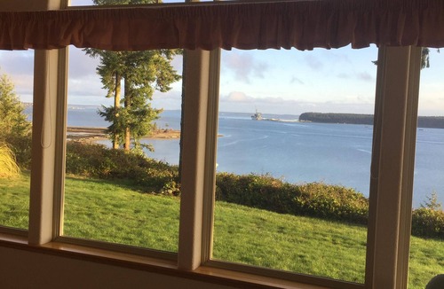 Adelma Beach House | Waterfront Home - 3 BR, 2 BA