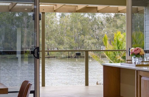 Chittaway Point House | Waterfront Home on Idyllic Island