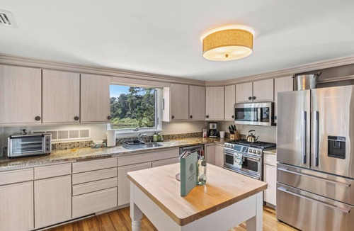 West Chatham House | WATERFRONT home close to Downtown Chatham!