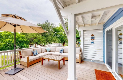 Pointblank House | Waterfront Home, Dog-Friendly, Private Pier, Kayak