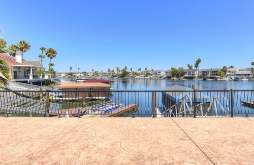 Discovery Bay House | Waterfront Home ~ Fun Weekend Getaway