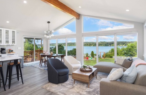 Kingston House | Waterfront Home for 6: Private Beach, Fire Pit & Game Room