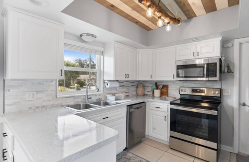 Crystal River House | Waterfront home. Heated Pool. 3bed 2bth. READY FOR A 5⭐️ STAY?