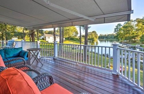 Weems House | Waterfront Home in Quiet Cove: Kayaks On-Site