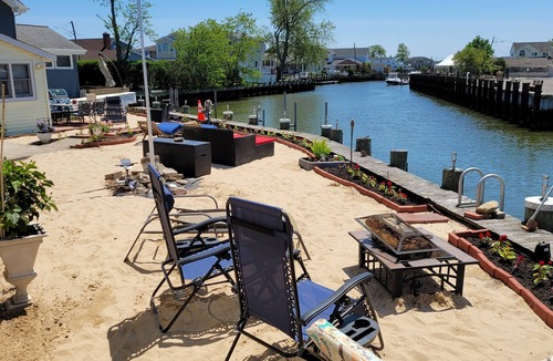 Seaford House | Waterfront Home magnificent view!