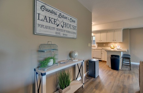 Poplar Bluff Apartment | Waterfront Home Near Mark Twain National Forest