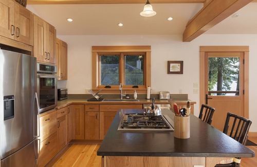 Roche Harbor House | Waterfront Home on Westcott Bay! (Oyster Beach)