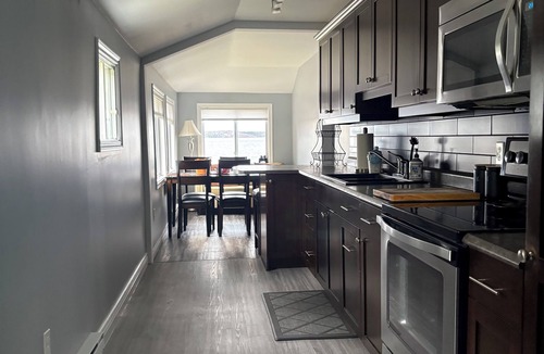 Saint John House | Waterfront Home on Kennebecasis river