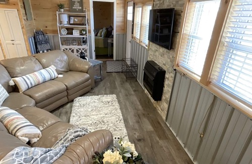 Almo Cabin | Waterfront home on Kentucky Lake