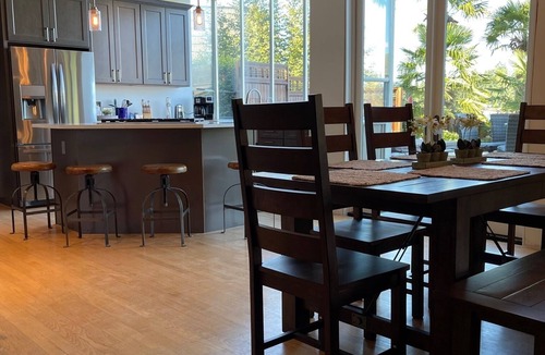 Bonney Lake House | Waterfront Home on Lake Tapps