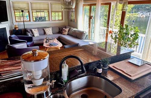 Georges Mills House | Waterfront Home On Lake Sunapee