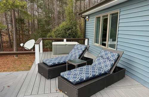 Littleton House | Waterfront home on Pigeon Roost Creek at lake center. Easy access to main lake.