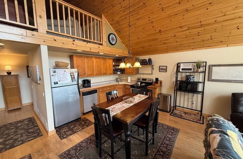 Grand Marais Cottage | WATERFRONT HOME RIGHT ON THE BEACH