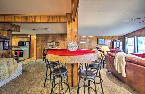 Mabank House | Waterfront Home w/Boat Dock in Gun Barrel City