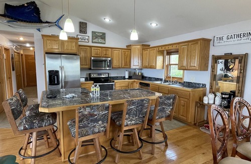 Pelican Lake House | Waterfront home