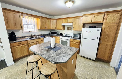 Waterford House | Waterfront Home w/Large Yard, Fire Pit, Grill