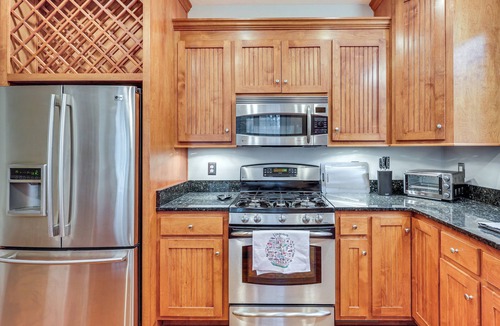 Lancaster House | Waterfront Home w/Private Boat Dock in Lancaster!