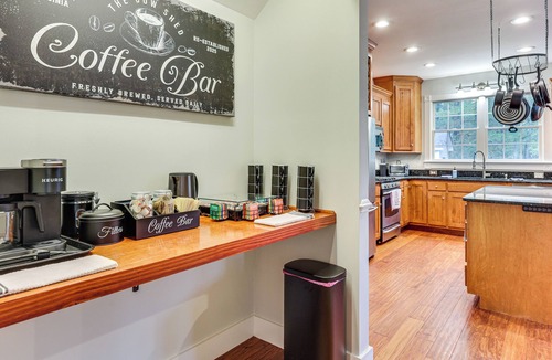 Lancaster House | Waterfront Home w/Private Boat Dock in Lancaster!