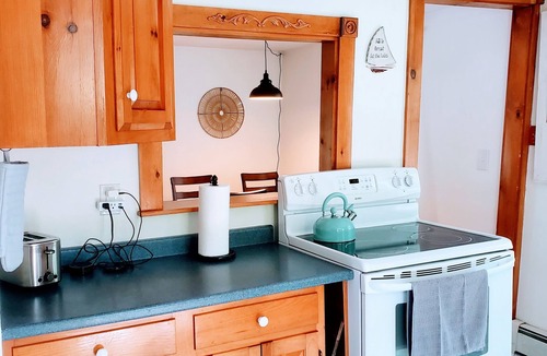 Epsom House | Waterfront Home w/Private Dock