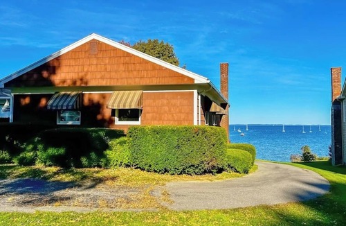 Owls Head House | Waterfront home with beautiful bay views - near shops & dining