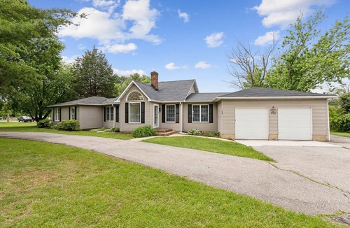 Chester House | Waterfront | Hot Tub, Fire Pit & Views