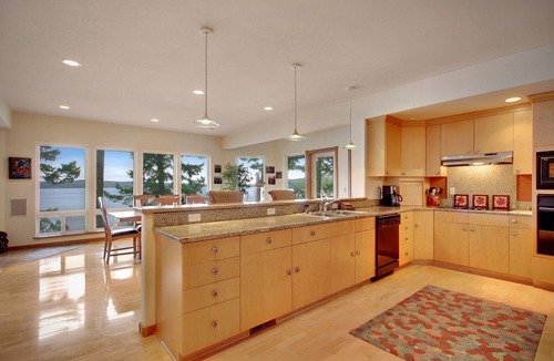 Friday Harbor House | Waterfront! Hot Tub! - (Stonecliff)