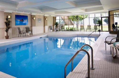 Burlington Hotel | Waterfront Hotel Downtown Burlington