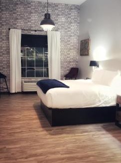 Prairie Du Chien Hotel | Waterfront Hotel