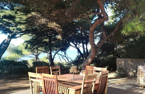 Carqueiranne Villa | Waterfront house