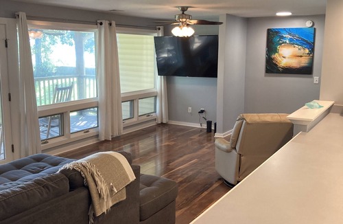 Ogden House | Waterfront House with shared dock located on Pages Creek.