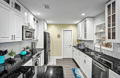 Tropic Palms House | Waterfront Htd Pool, Spa, Billiards, Lanai, Canal