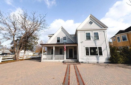 Hyannis Villa | Waterfront Hyannis Home Near Ferry