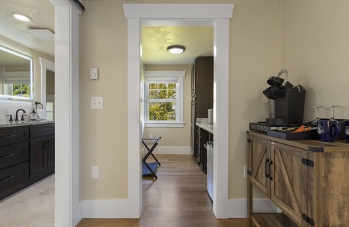 Gig Harbor House | Waterfront Inn