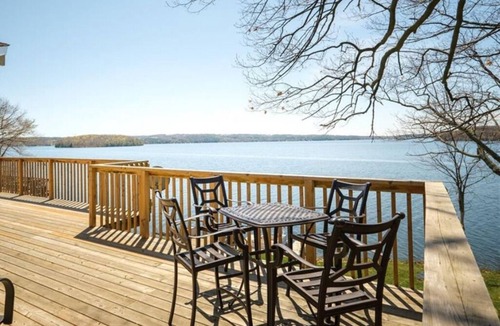 Otonabee-South Monaghan Cottage | Waterfront Island Cottage - 4 Seasons