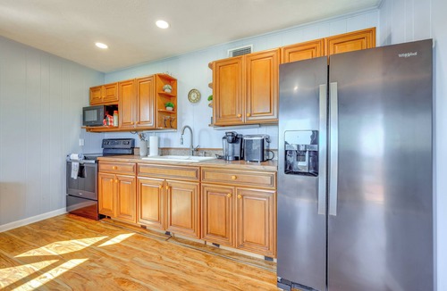 Girvin Cottage | Waterfront Jacksonville Gem w/Dock + Game Room!