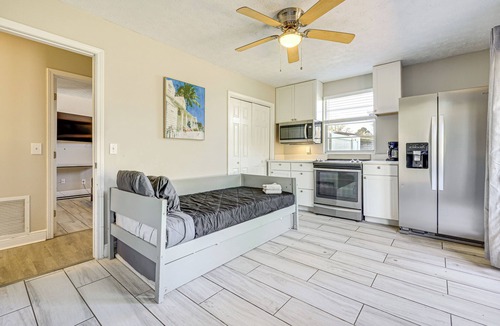 Highlands House | Waterfront JAX Townhome w/River Access!