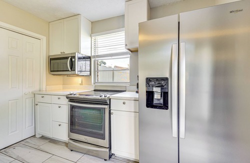 Highlands House | Waterfront JAX Townhome w/River Access!