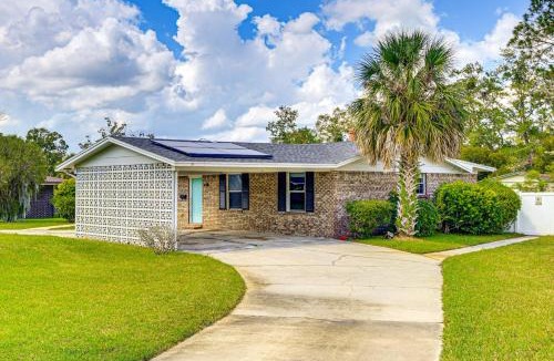 Highlands House | Waterfront JAX Townhome with River Access!