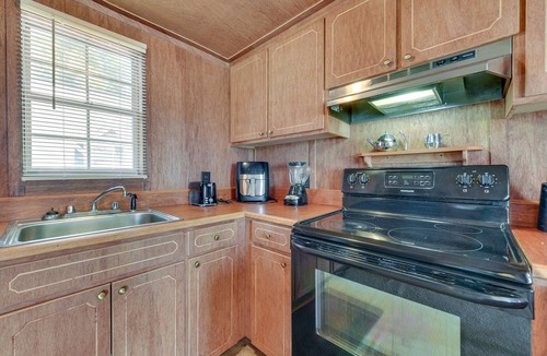 Jonesville Apartment | Waterfront Jonesville Studio on Black River Lake!