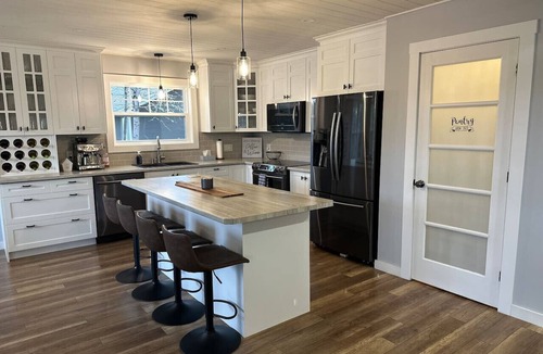 Rexton House | Waterfront | Kayaks | Screened Patio | Bonfire