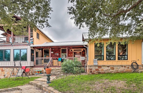 Burnet Cabin | Waterfront Lake Buchanan Cabin Retreat