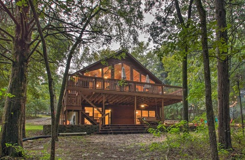 Scranton House | Waterfront Lake Dardanelle Home w/Dock & Fire Pit