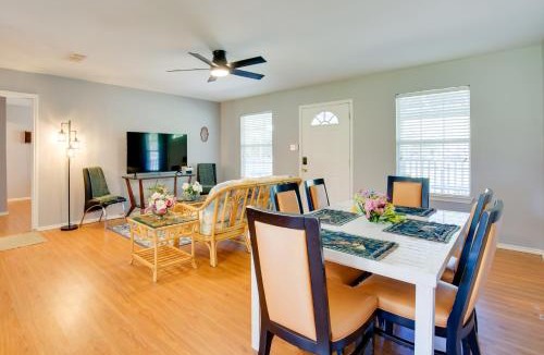 Emory House | Waterfront Lake Fork Getaway with Dock Access
