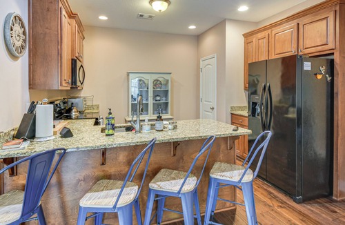 Martin House | Waterfront Lake Hartwell Retreat w/Indoor Hot Tub