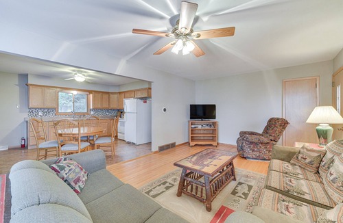 Holcombe House | Waterfront Lake Holcombe Getaway w/Dock