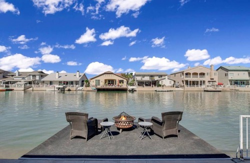 Victorville House | Waterfront Lake House