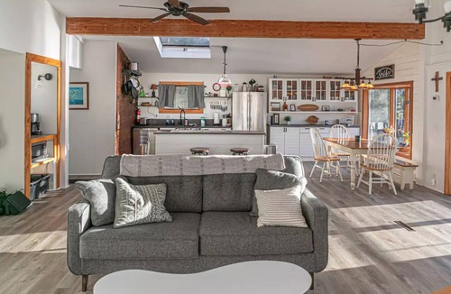 Poultney House | Waterfront lake house with incredible views!