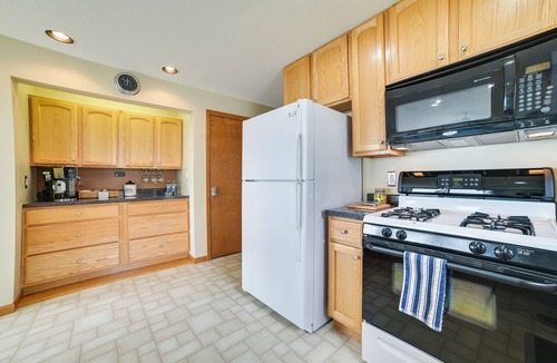 Tawas City House | Waterfront Lake Huron Home - Private Beach!