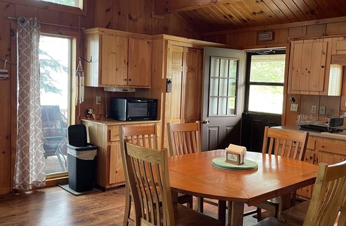 Cape Vincent Cottage | Waterfront Lake Lodge in the Thousand Islands