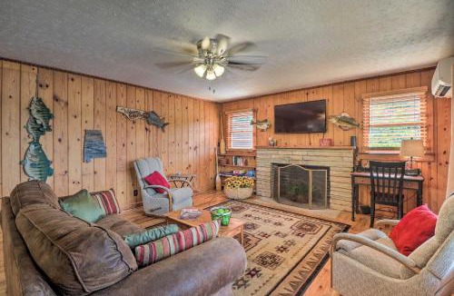 Little Kowaliga House | Waterfront Lake Martin Home w/Grill & Beach!